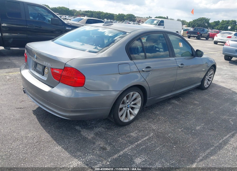 2011 BMW 328I VIN: WBAPH7G54BNM57107