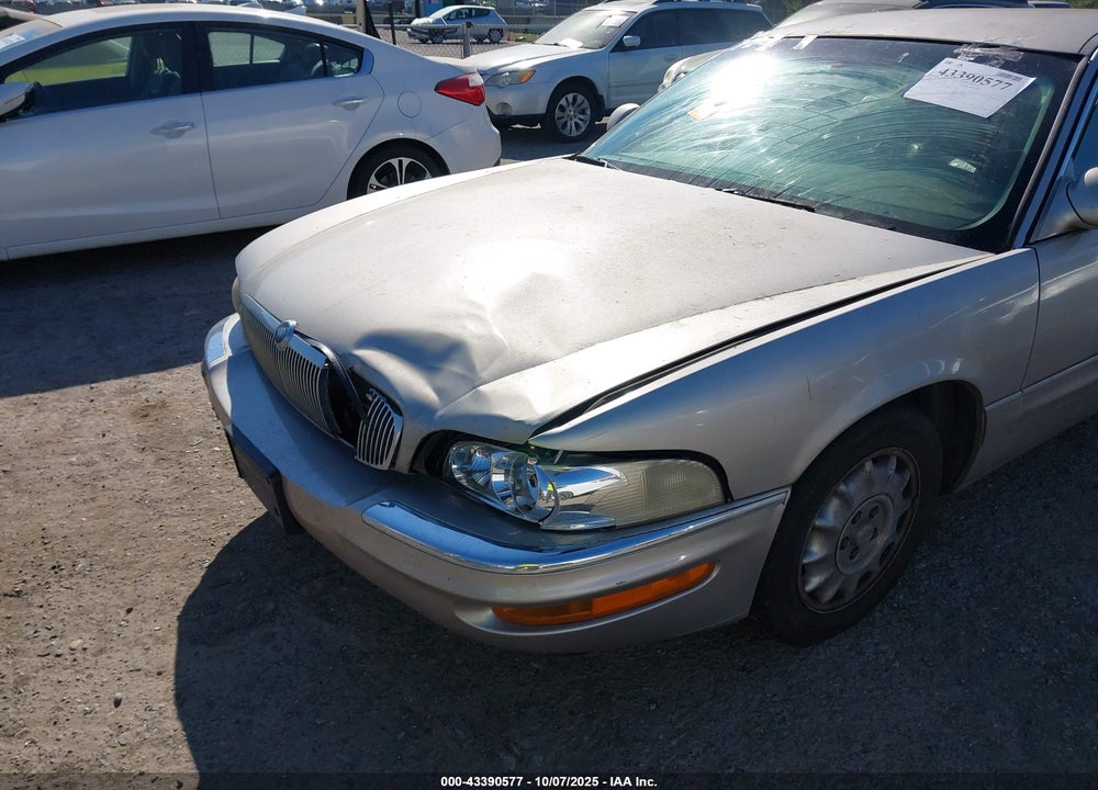1998 BUICK PARK AVENUE ULTRA CMI VIN: 1G4CU5216W4611653