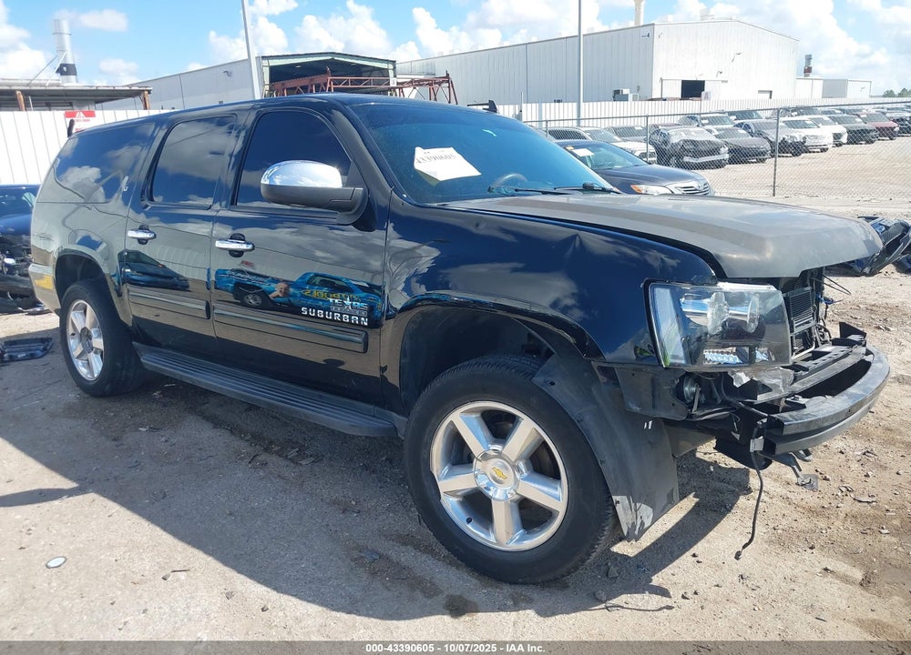 2014 CHEVROLET SUBURBAN 1500 LT VIN: 1GNSCJE00ER167600