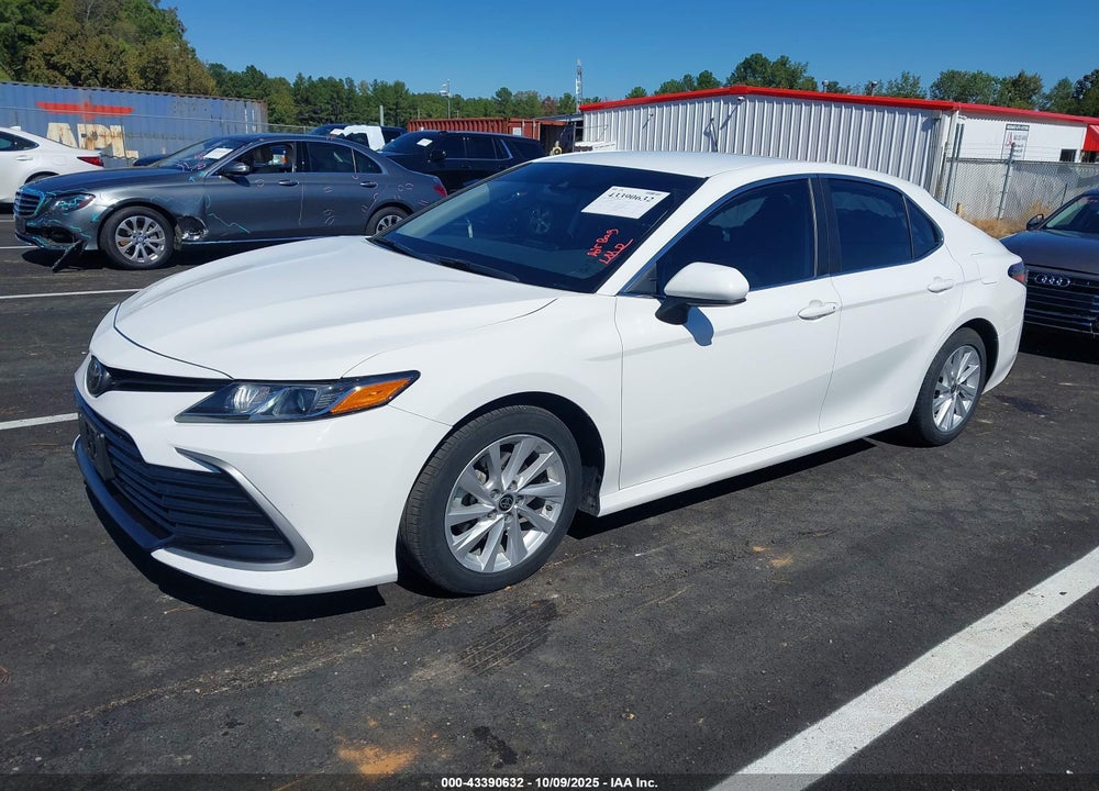 2021 TOYOTA CAMRY LE VIN: 4T1C11AK2MU452929