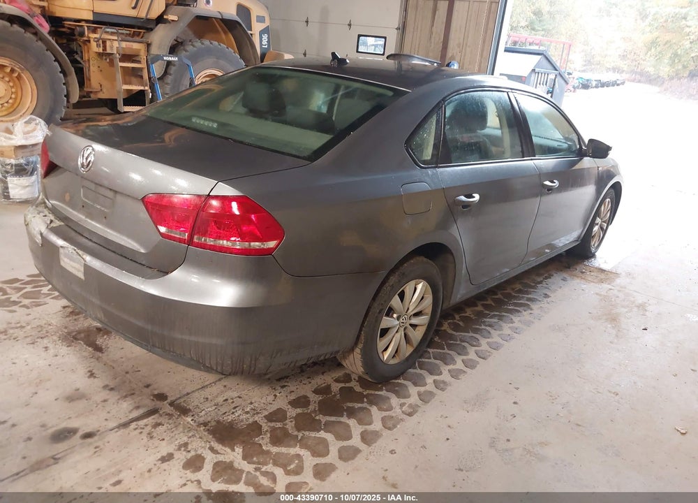 2013 VOLKSWAGEN PASSAT VIN: 1VWAP7A39DC139854