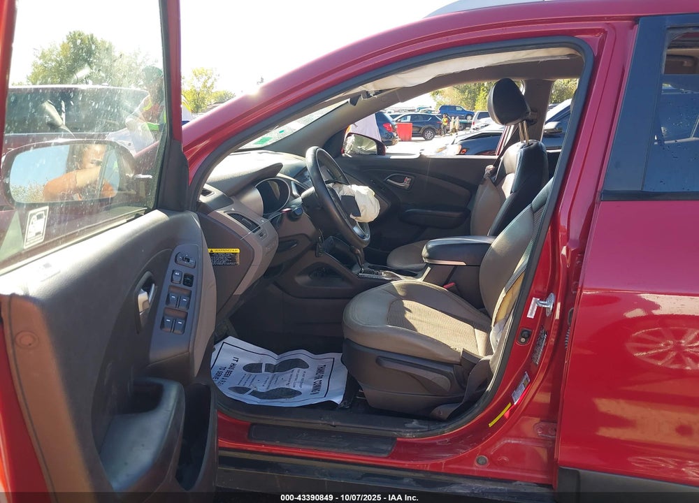 2013 HYUNDAI TUCSON GLS VIN: KM8JUCAC7DU616873