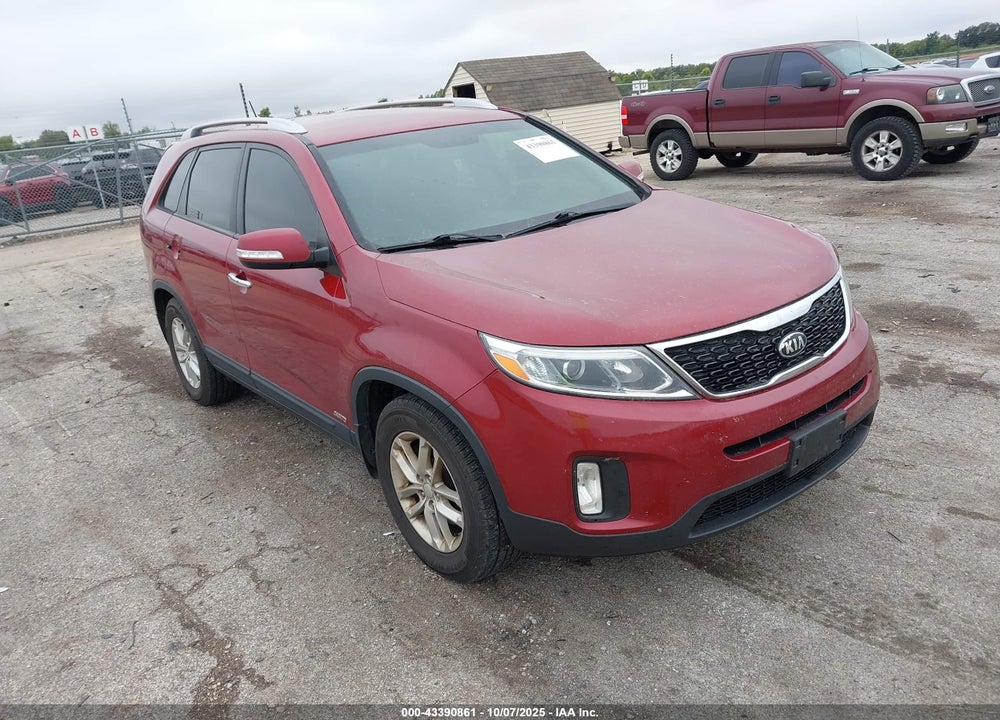 2014 KIA SORENTO LX VIN: 5XYKTCA6XEG517943