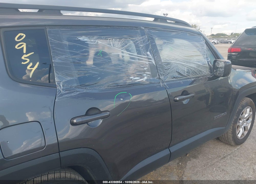 2017 JEEP RENEGADE LATITUDE FWD VIN: ZACCJABB2HPF85247