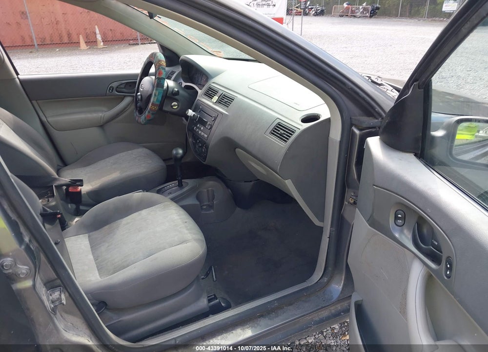 2005 FORD FOCUS VIN: 1FAFP34N25W313316