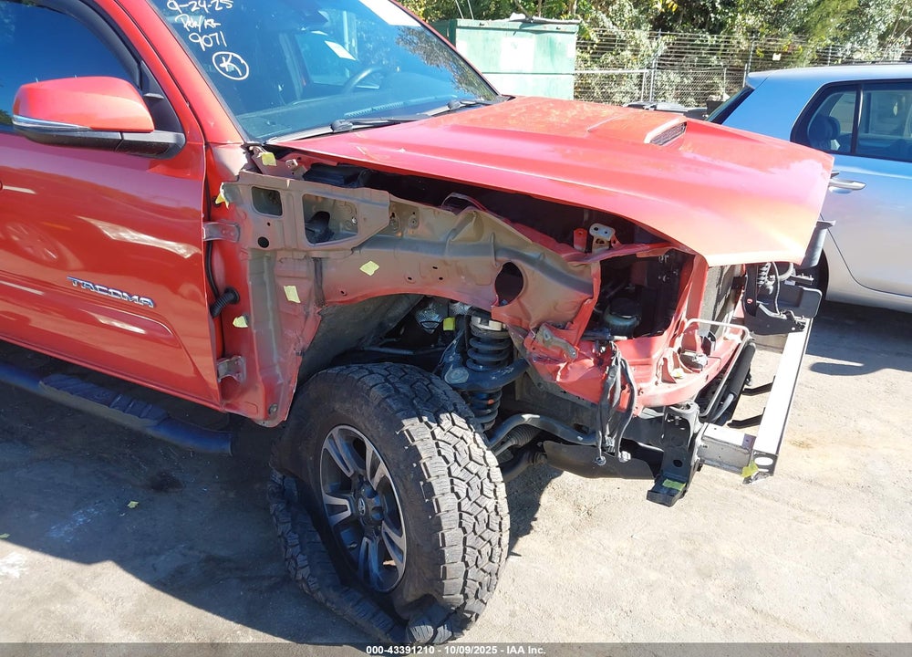 2018 TOYOTA TACOMA VIN: 3TMCZ5AN4JM179071