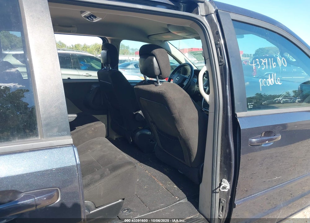 2013 DODGE GRAND CARAVAN SXT VIN: 2C4RDGCG3DR590655