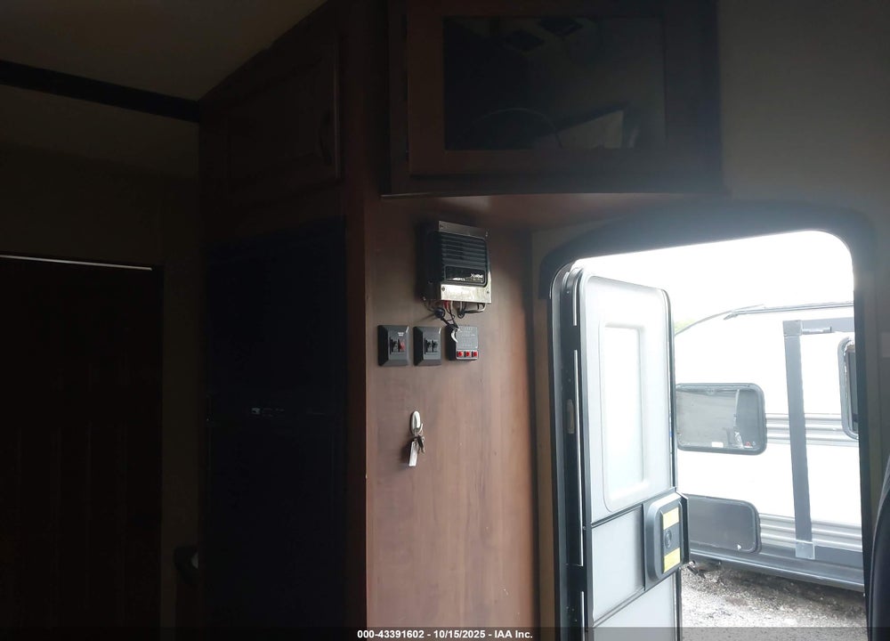 2014 JAYCO OTHER VIN: 1UJBJSBN7E1VZ0077