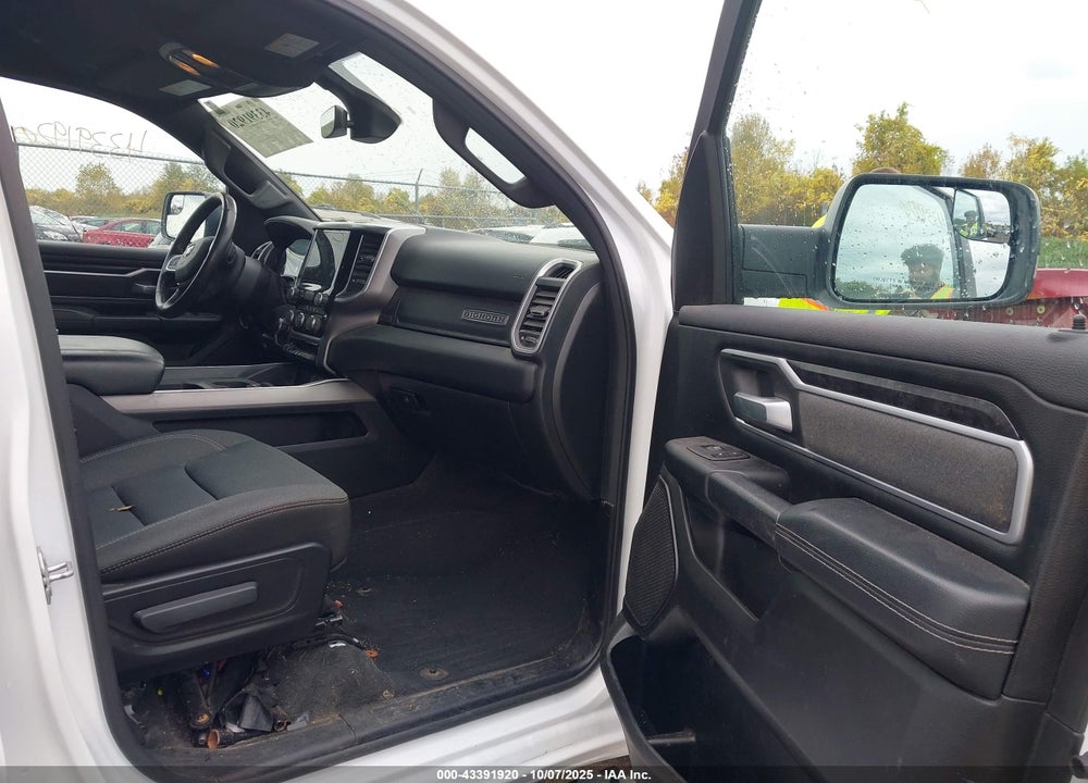 2023 RAM 1500 BIG HORN 4X4 5'7 BOX VIN: 1C6SRFFT0PN595469