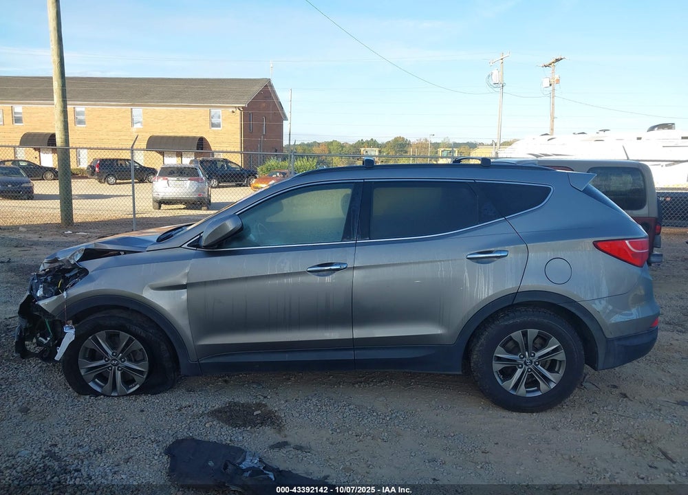 2014 HYUNDAI SANTA FE VIN: 5XYZU3LB2EG200499