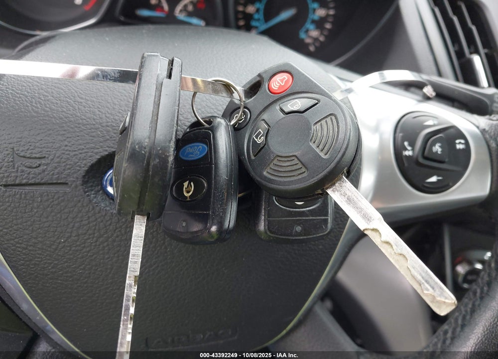 2016 FORD ESCAPE SE VIN: 1FMCU9GX6GUB14026