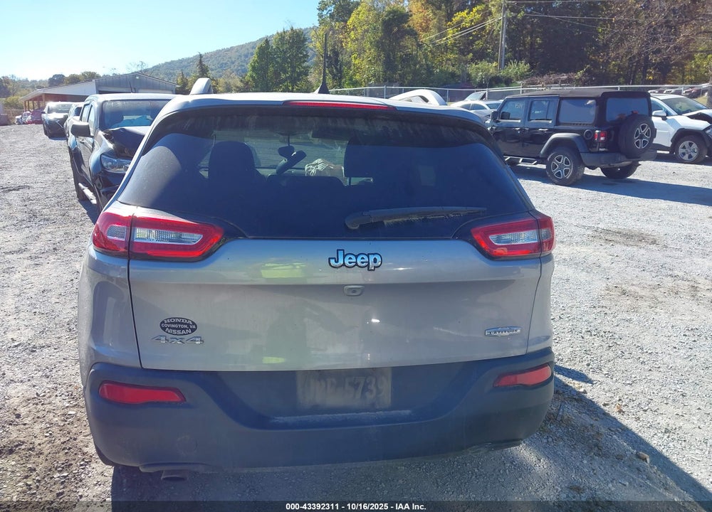 2018 JEEP CHEROKEE LATITUDE PLUS 4X4 VIN: 1C4PJMLB5JD561434