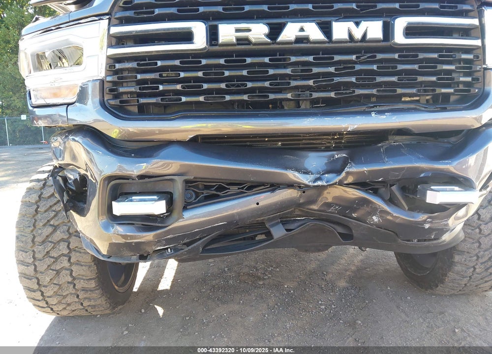 2022 RAM 2500 BIG HORN 4X4 8' BOX VIN: 3C6MR5BL0NG212984