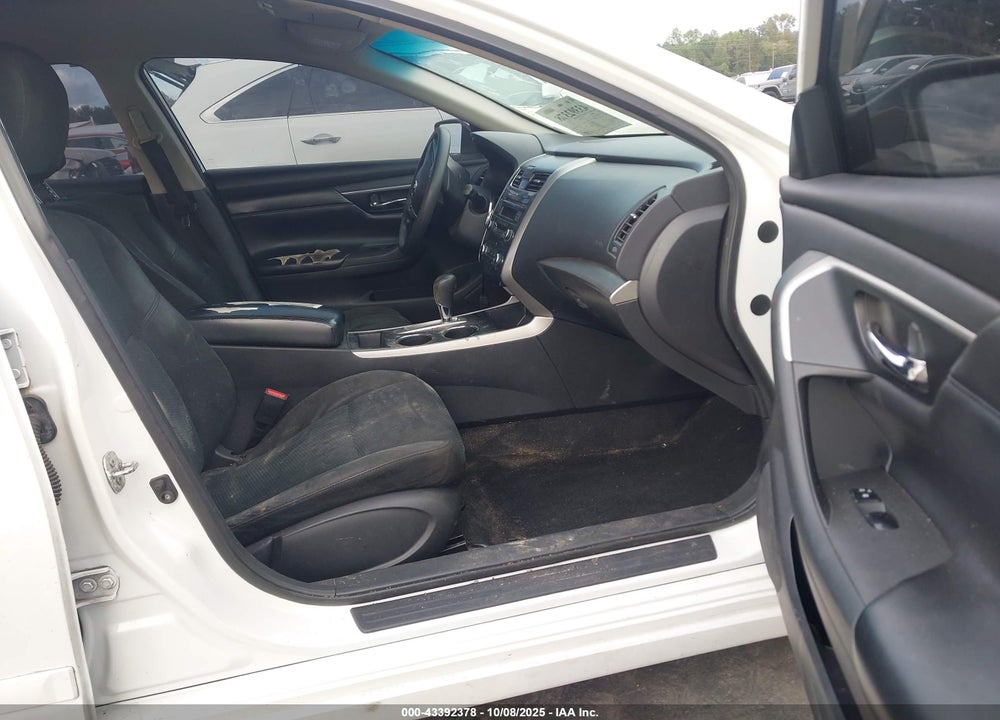 2015 NISSAN ALTIMA VIN: 1N4AL3AP4FN923432