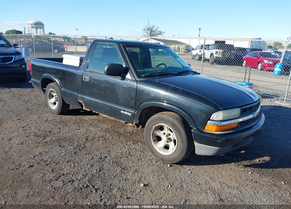2002 CHEVROLET S-10 LS VIN: 1GCCS145128194643
