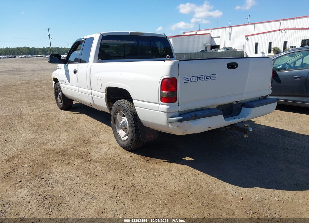 2000 DODGE RAM 1500 ST VIN: 3B7HC13Y6YM205963