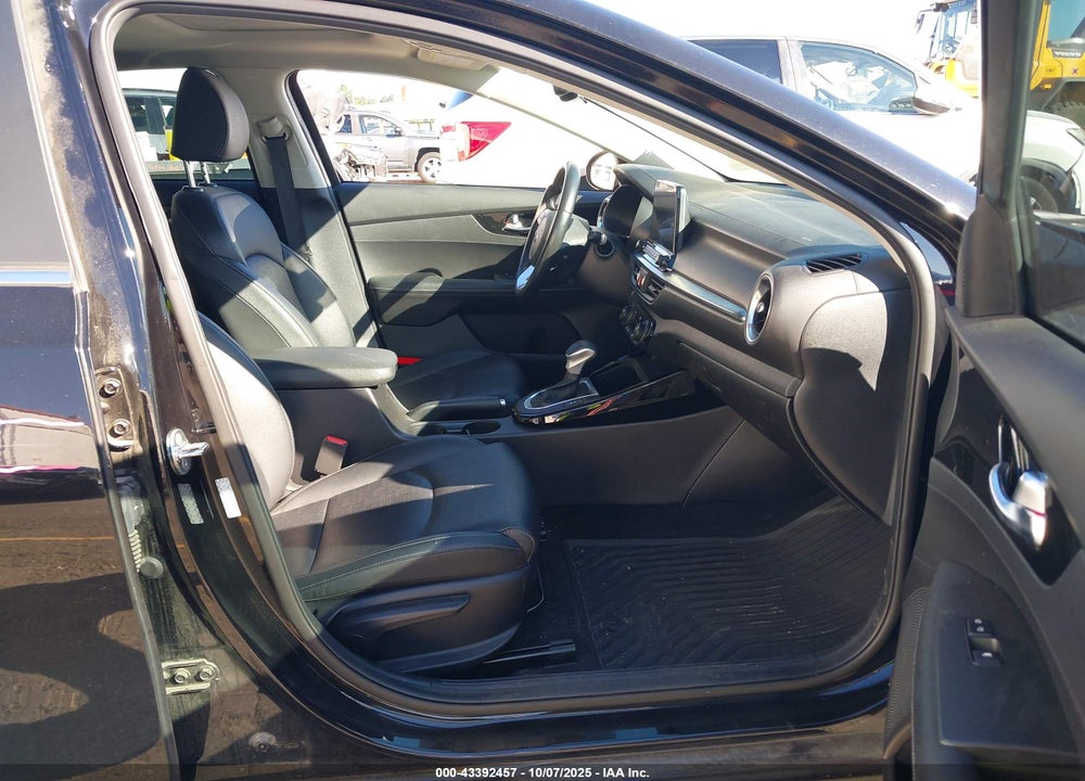 2021 KIA FORTE EX VIN: 3KPF54AD0ME387277