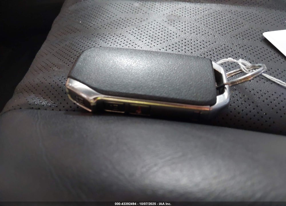2022 KIA CARNIVAL MPV LX SEAT PACKAGE VIN: KNDNB4H38N6157902