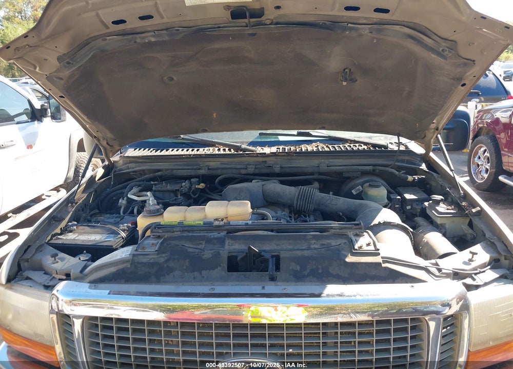 2000 FORD EXCURSION XLT VIN: 1FMNU40SXYEC79017