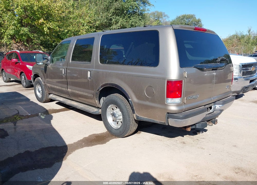 2000 FORD EXCURSION XLT VIN: 1FMNU40SXYEC79017