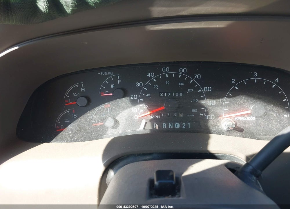 2000 FORD EXCURSION XLT VIN: 1FMNU40SXYEC79017