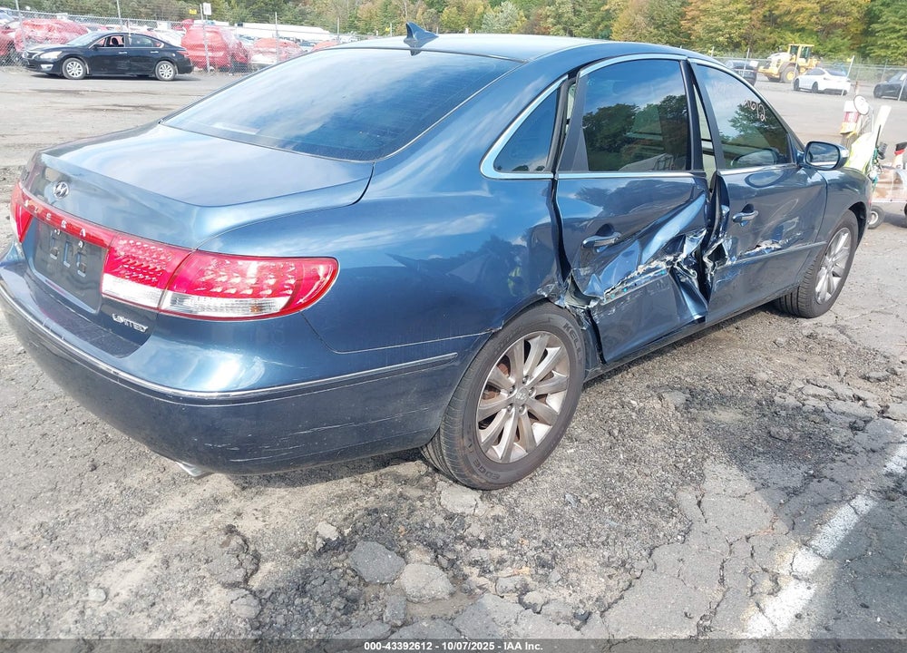 2009 HYUNDAI AZERA LIMITED VIN: KMHFC46F49A356863