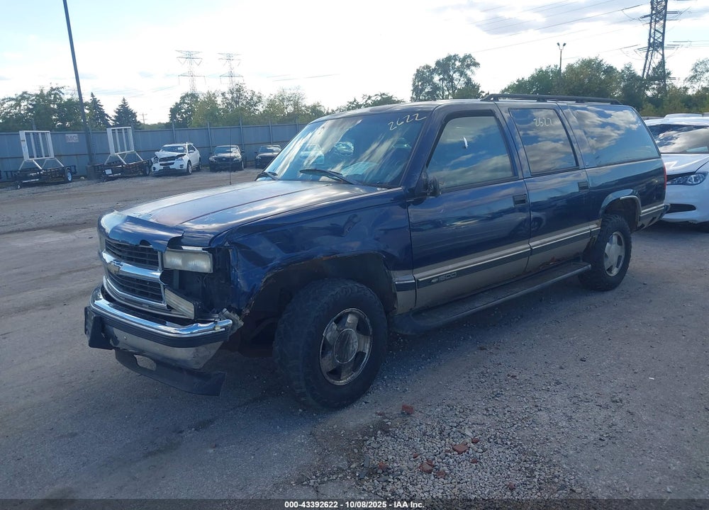 1999 CHEVROLET SUBURBAN 1500 LT VIN: 1GNFK16R5XJ363132