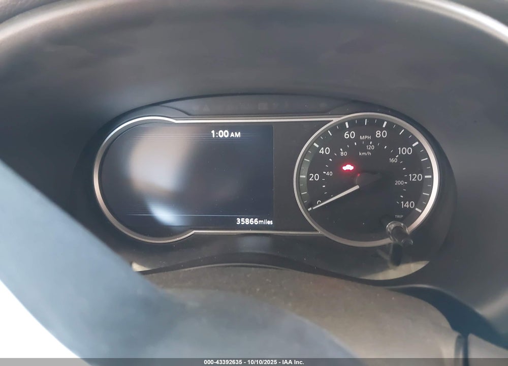 2018 NISSAN KICKS SV VIN: 3N1CP5CU2JL529588