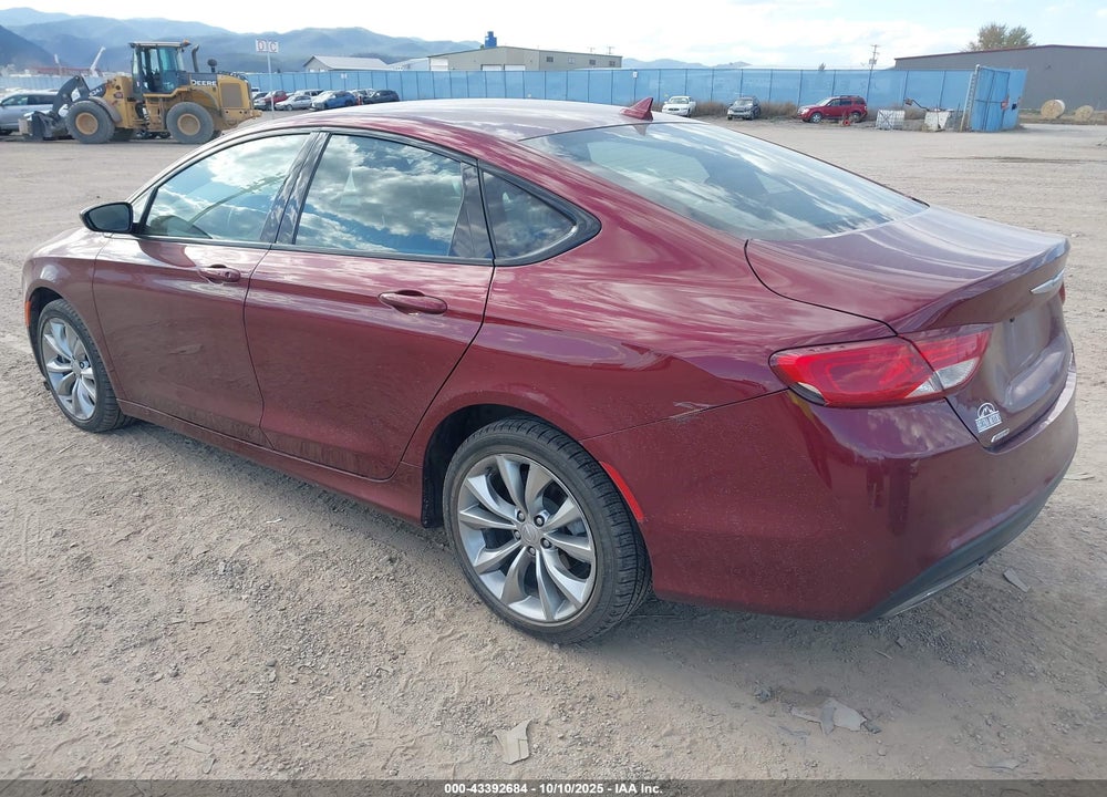 2016 CHRYSLER 200 S VIN: 1C3CCCDG2GN118341