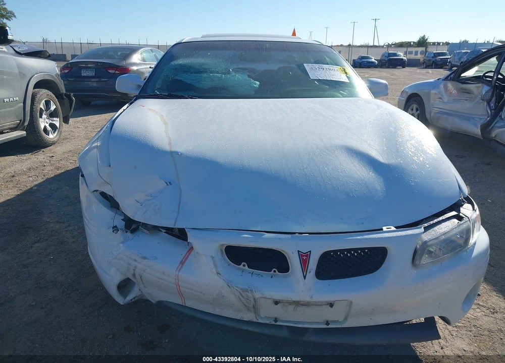 2000 PONTIAC GRAND PRIX GTP VIN: 1G2WR5217YF125528