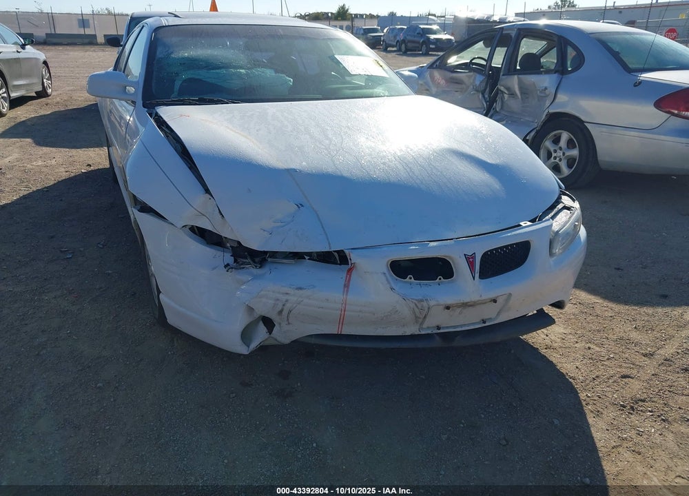 2000 PONTIAC GRAND PRIX GTP VIN: 1G2WR5217YF125528