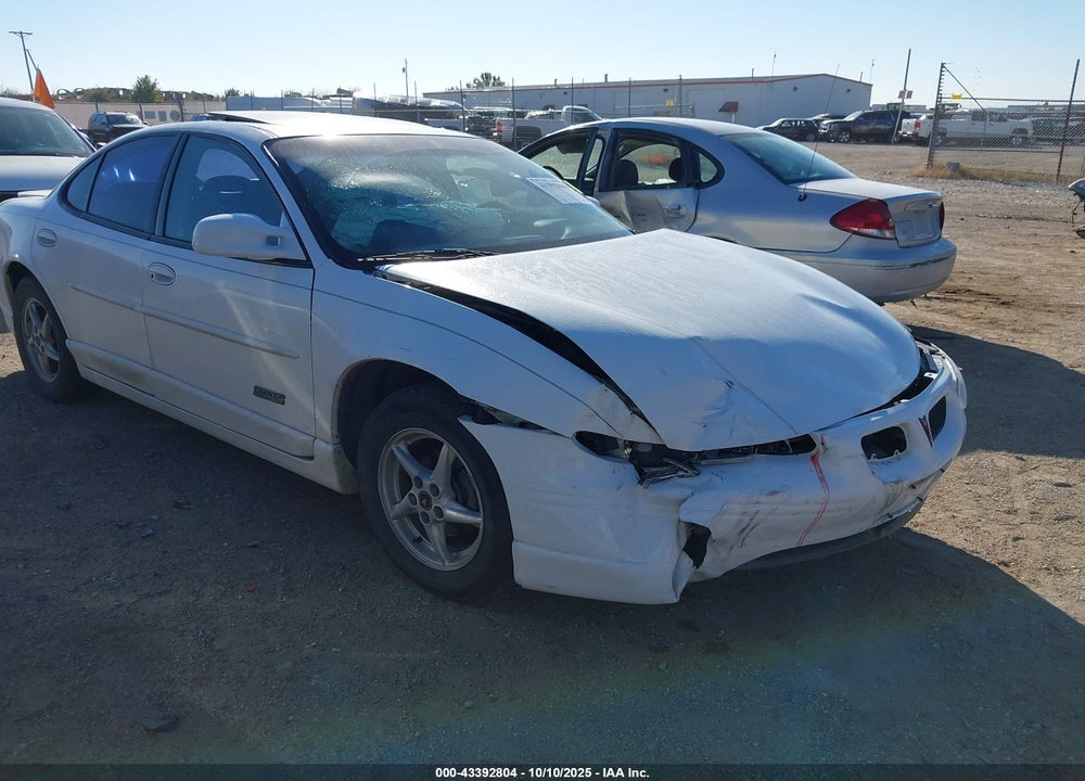 2000 PONTIAC GRAND PRIX GTP VIN: 1G2WR5217YF125528
