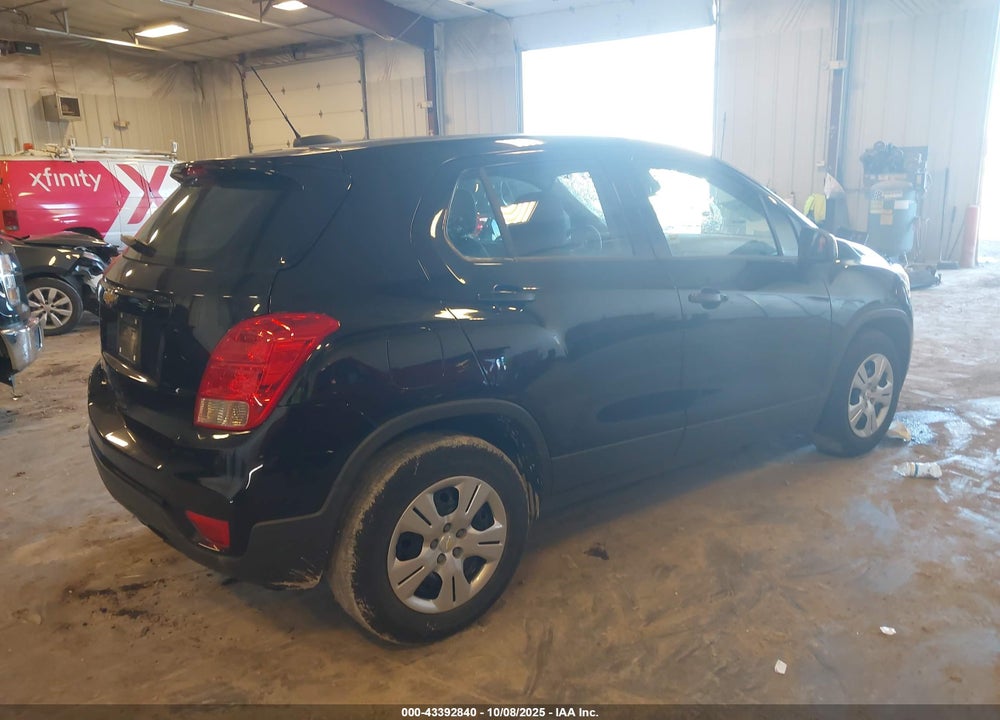 2018 CHEVROLET TRAX VIN: 3GNCJKSB2JL316435