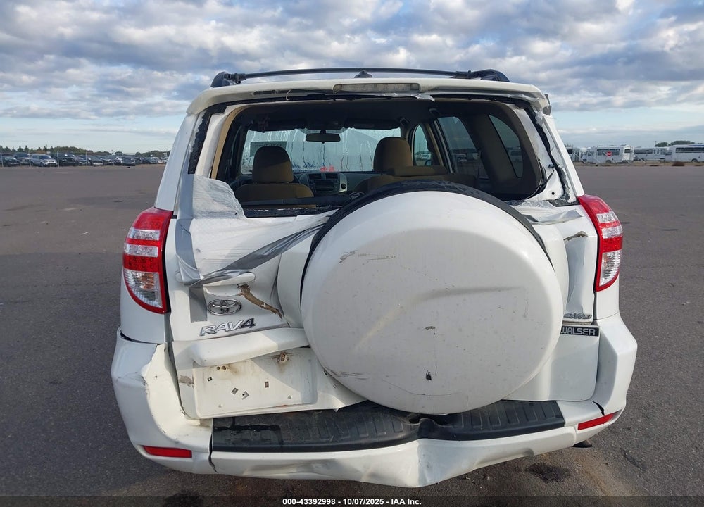 2011 TOYOTA RAV4 VIN: 2T3BF4DV1BW125687