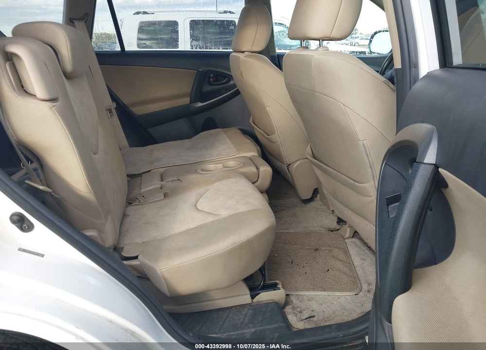 2011 TOYOTA RAV4 VIN: 2T3BF4DV1BW125687