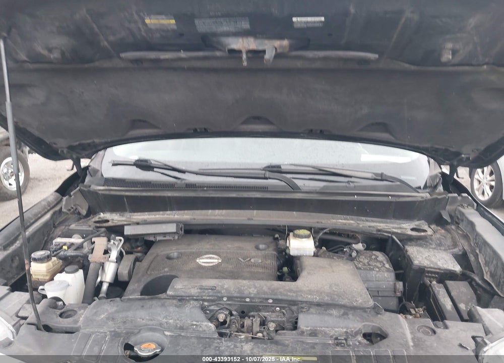 2015 NISSAN PATHFINDER VIN: 5N1AR2MM8FC630712