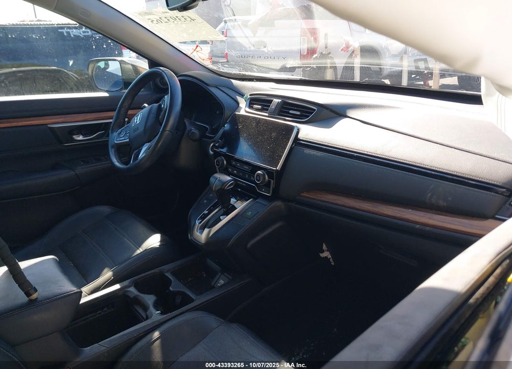 2019 HONDA CR-V VIN: 7FARW2H87KE038104