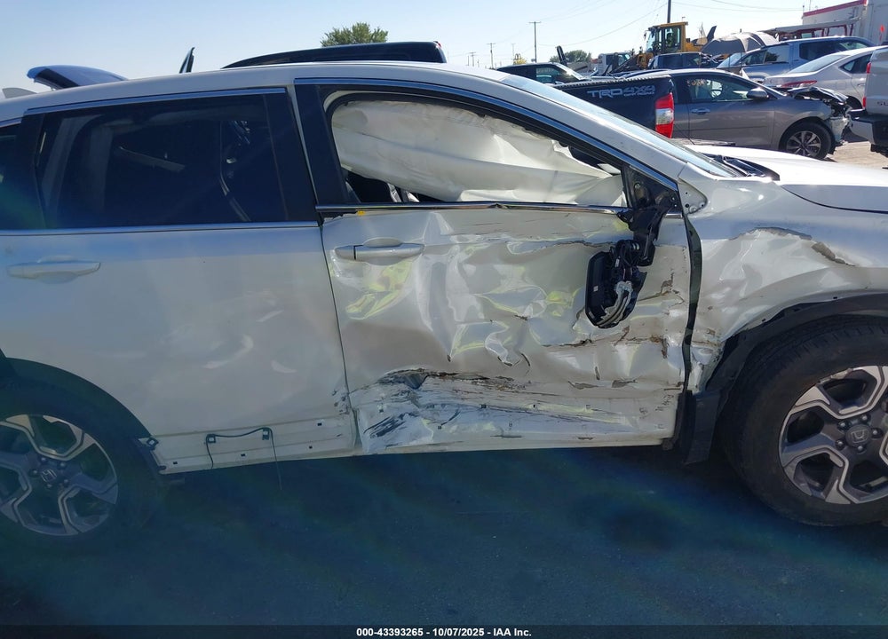 2019 HONDA CR-V VIN: 7FARW2H87KE038104