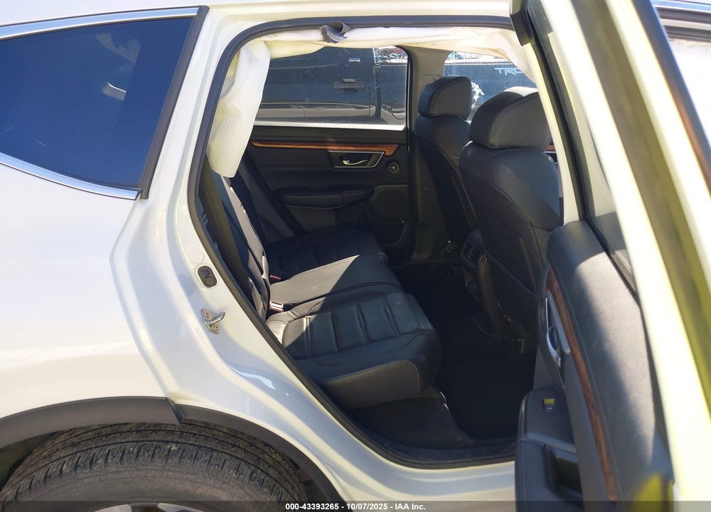2019 HONDA CR-V VIN: 7FARW2H87KE038104