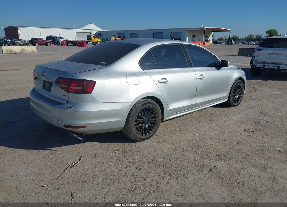 2016 VOLKSWAGEN JETTA VIN: 3VWD67AJXGM320544