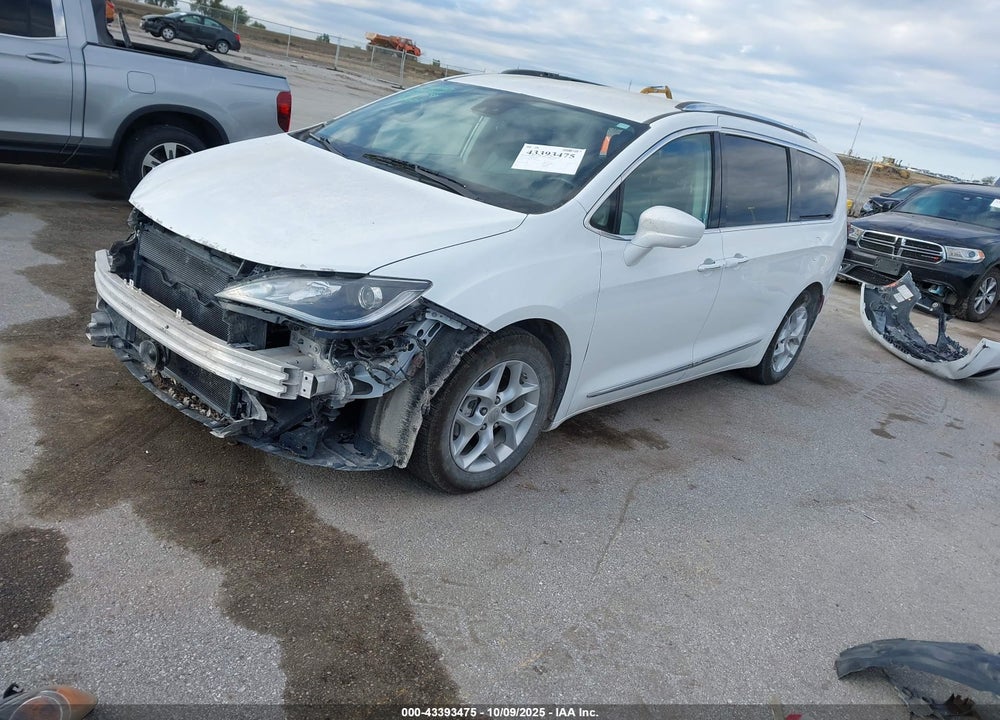 2017 CHRYSLER PACIFICA TOURING L PLUS VIN: 2C4RC1EG4HR634083