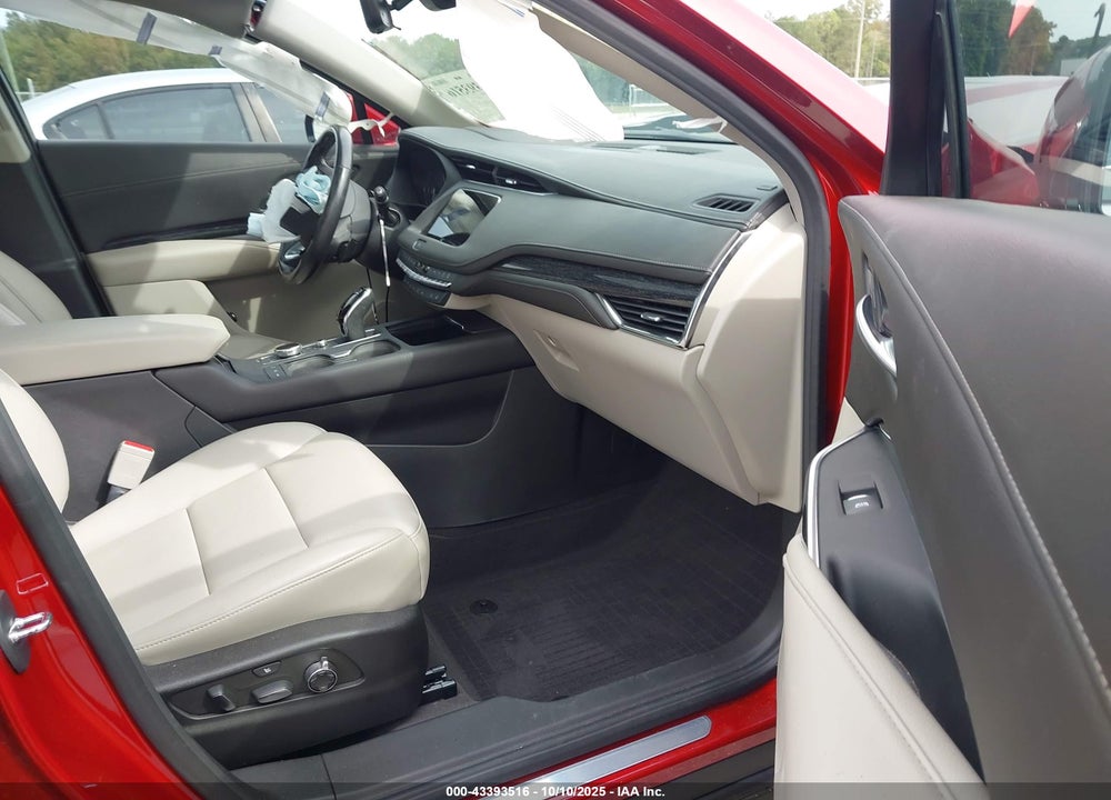 2023 CADILLAC XT4 FWD PREMIUM LUXURY VIN: 1GYFZCR4XPF185943