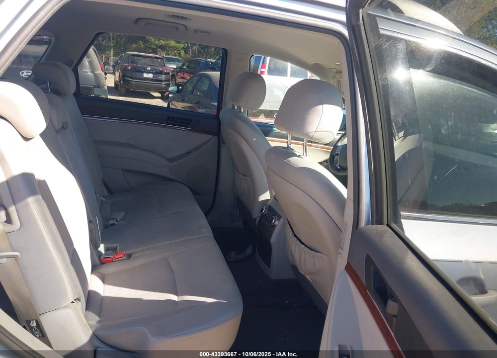2010 HYUNDAI VERACRUZ GLS VIN: KM8NUDCC6AU135576