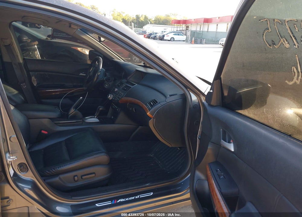 2012 HONDA ACCORD VIN: 1HGCP3F84CA026592