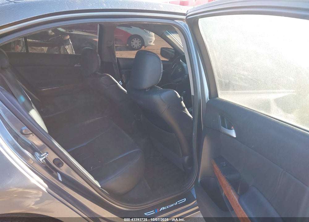 2012 HONDA ACCORD VIN: 1HGCP3F84CA026592