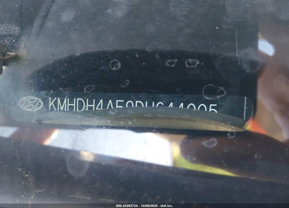 2013 HYUNDAI ELANTRA VIN: KMHDH4AE9DU644005