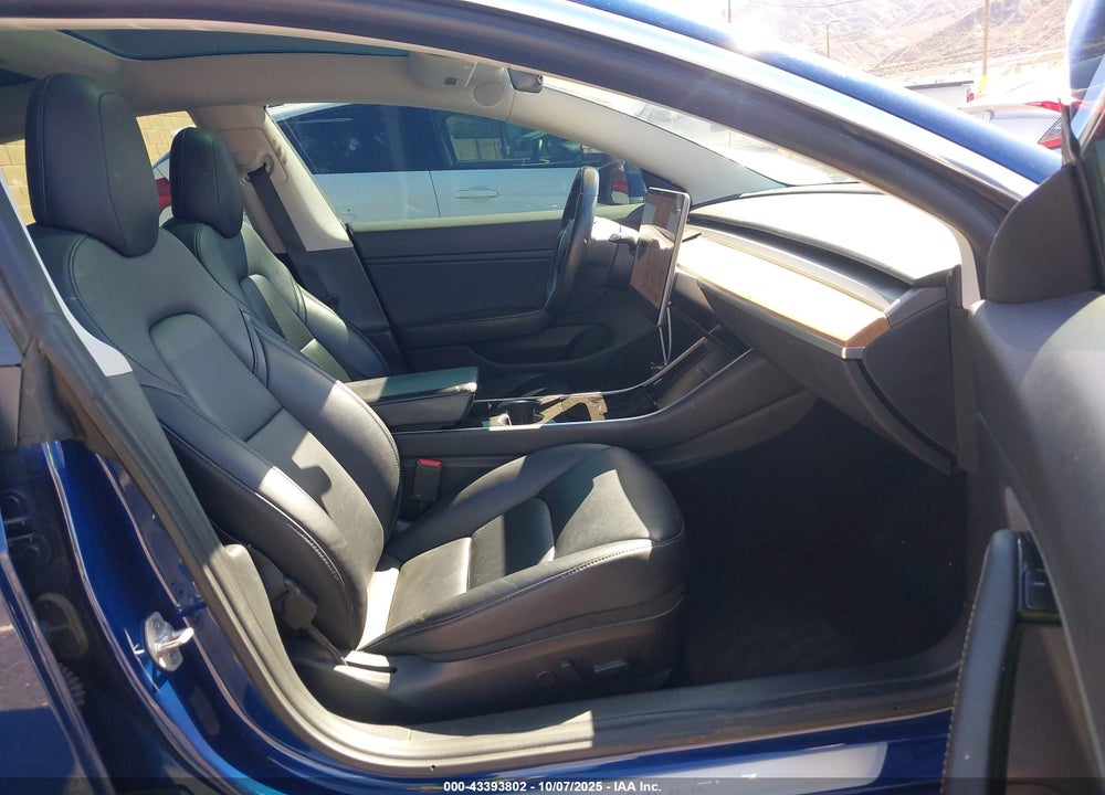 2019 TESLA MODEL 3 LONG RANGE/PERFORMANCE VIN: 5YJ3E1EB7KF365598
