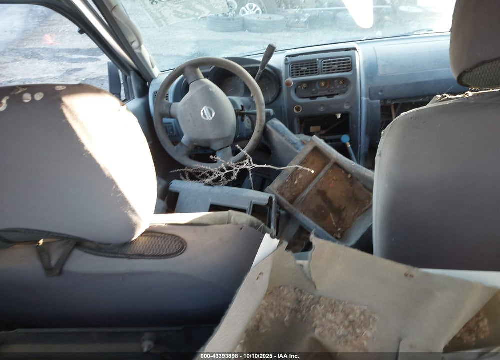 2002 NISSAN FRONTIER XE VIN: 1N6DD26SX2C329555