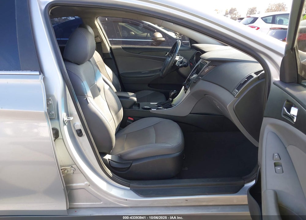 2012 HYUNDAI SONATA VIN: 5NPEC4AC2CH447563