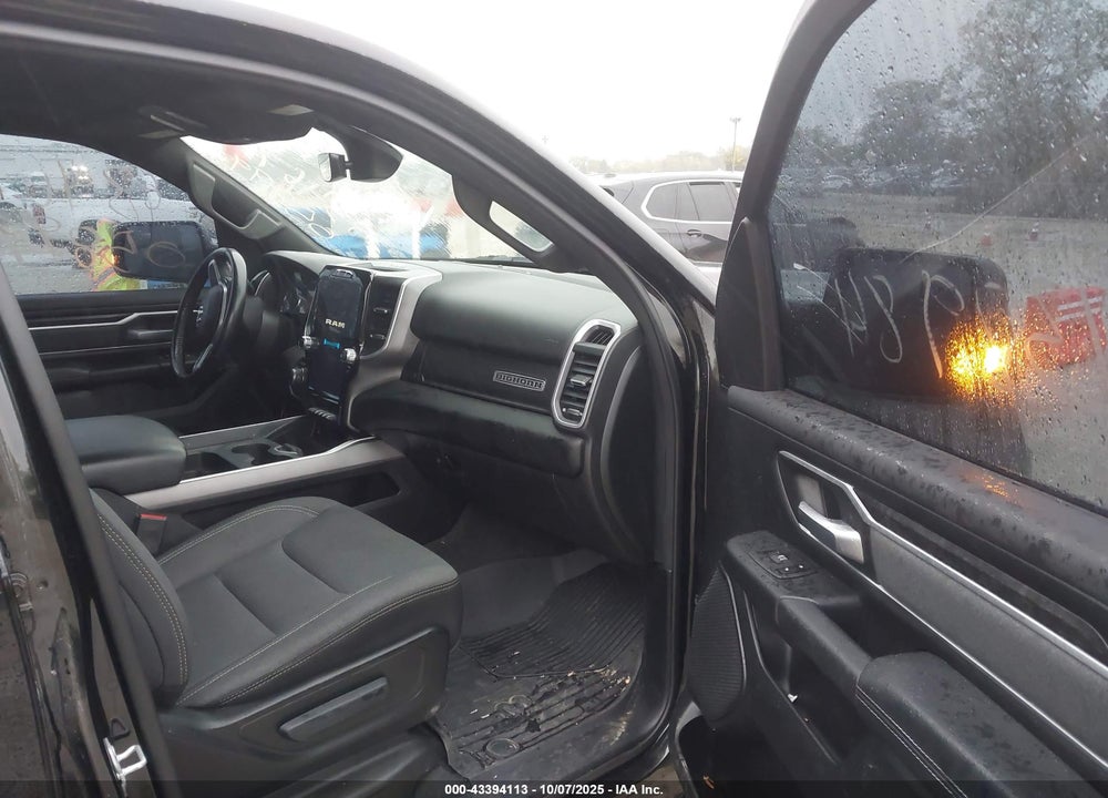 2021 RAM 1500 BIG HORN 4X4 6'4 BOX VIN: 1C6RRFBG2MN834670